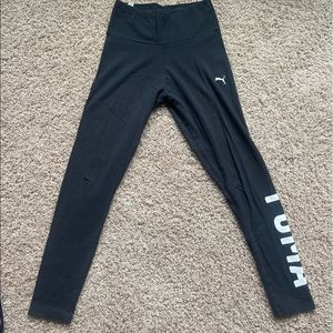 Puma Legging w minor tear (S)